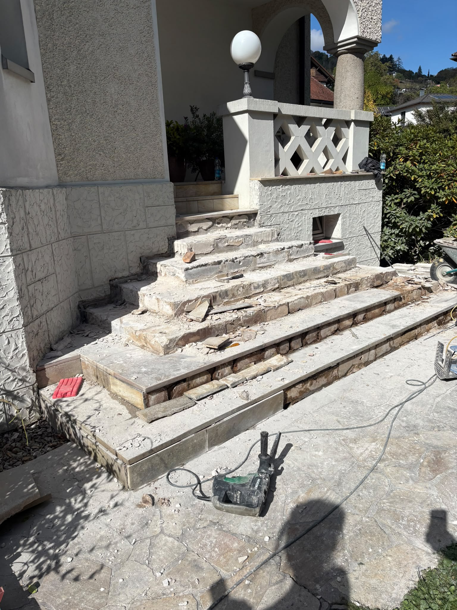 Sanierte Treppe, Bild 1